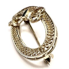 Vintage 14K Solid White Gold Sapphire Bow Filigree Pin Brooch 1” 2.03 Grams