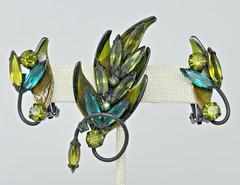 Vintage Green Navette Rhinestone Leaf Brooch Pin & Earrings Set Japanned Enamel