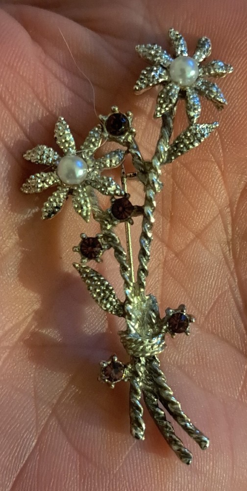 Vintage AAi Silver Tone Brooch