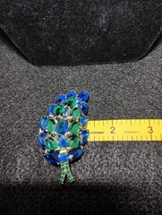 Vintage Emerald Green and Blue Leaf Style Brooch Silver Tone