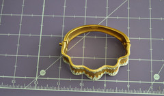 Vintage CIRO Inset White/Clear Crystal Rhinestone Bracelet Bangle Gold Tone READ