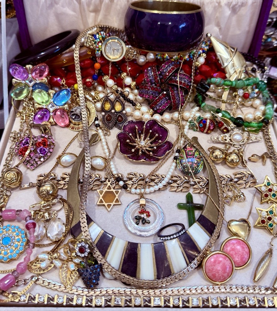 Vintage Estate Costume Jewelry Lot ! TRIFARI , MONET and more!