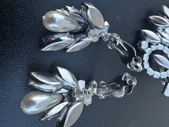 Vintage Juliana D&E Rhinestone Crystal Brooch And Clip On Set Ref 2361