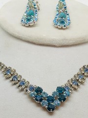 VTG CHRISTINA COLLECTION NECKLACE/EARRING SET TEAL/BLUE/CLEAR/SMOKEY RHINESTONES