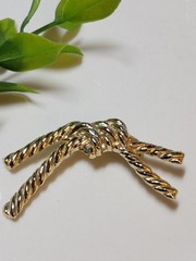 Vintage Gold-Tone Rope Knot Brooch.