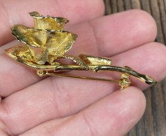 Vintage Gold Tone Rose Shaped Plated Brooch Pin Rhinestone Center Pronged 2”