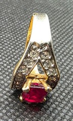 RARE! Vintage Genuine 18K HGE Glass Rhinestones Ruby Red Gold Tone Ring Size?