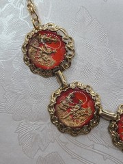 Vtg Goldtone Filigree Encased Glass Asian Man Rickshaw Round Link 17″ Necklace