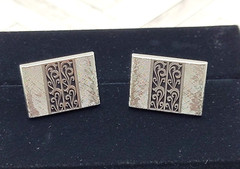 SWANK Vintage 1970 to 80s Silver Tone Textured Finish Filigree Center Cufflinks