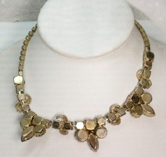 Beautiful True Vintage Green and Aurora Borealis Necklace
