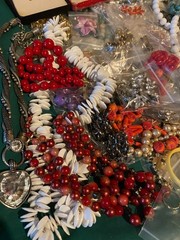 VINTAGE to Modern JEWELRY LOT 9 LBS 200 PCS RHINESTONE RING NECK WEARABLE #17