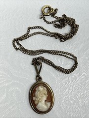 NYCO 1/20-12K Chain Necklace With Cameo Charm