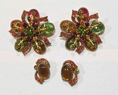 GORGEOUS SELRO SELINI SIGNED MULTI COLORS FLOWER RHINESTONE BROOCHES EARRING SET