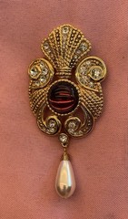 Vintage Jeff Lieb Gold Clear Crystal Pearl Cabochon Purple Stone 4” Brooch Pin