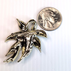 Vintage Signed Gerrys Maple Leaf Gold Tone Brooch Pendant Pin Alloy Costume