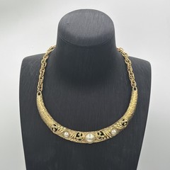 Vintage Gold‑Tone Ornate Statement Necklace | Scrollwork Bib Design Faux Pearl