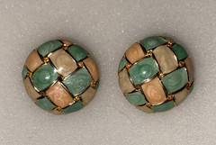 Vintage Button Earrings Pastel Pink & Green Gold Tone Woven Pattern Clip On E23