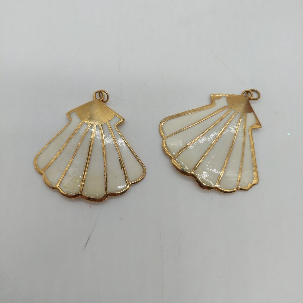 Abalone Mother Of Pearl Gold Trim Sea Shell Shape Pendant 1.5″ Lot Of 2