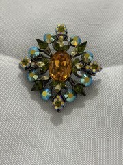 Vintage Brooch topaz-colored oval rhinestone, Surrounded By Green Marquise And