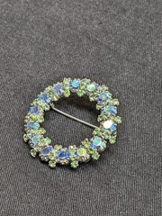 Vtg Signed Weiss Blue Green Aurora Borealis Rhinestone Wreath Brooch Silver Tone
