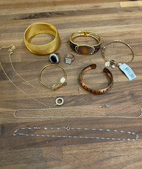 Vintage To Now Jewelry lot, Monet, Peacock 10 items, Nice!!!