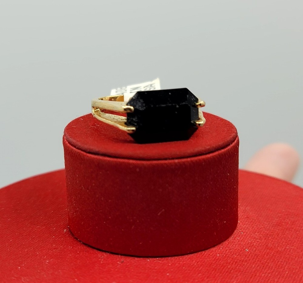 Vtg Sz 8 Ring Lg Black Cubic Zirconia 18KGE Gold Electroplated Jewelry StyL2