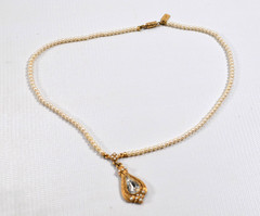 Vtg Signed 1928 Gold Tone Faux Pearl Necklace Drop Teardrop Pendant Rhinestone
