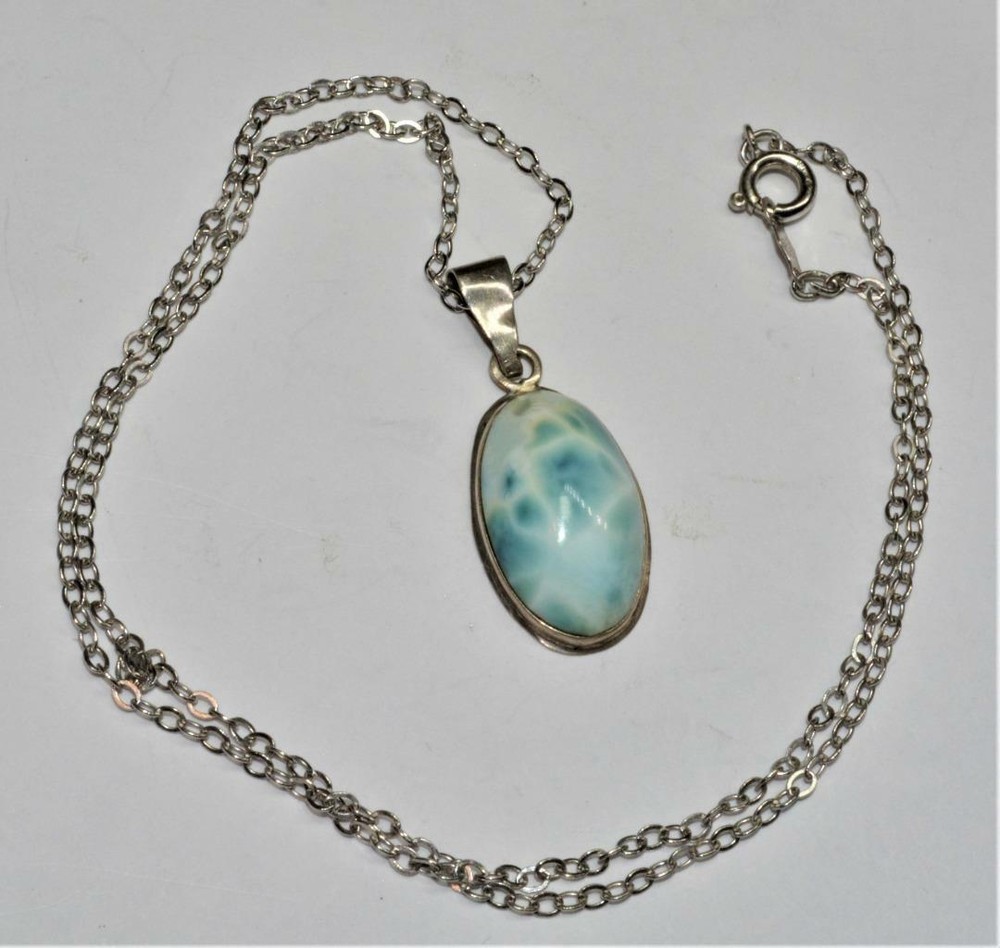 Stamped 925 Sterling Silver Larimar Genuine Stone Oval Pendant 16″ Chain 3.51g
