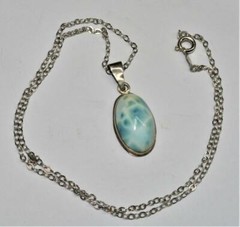 Stamped 925 Sterling Silver Larimar Genuine Stone Oval Pendant 16″ Chain 3.51g