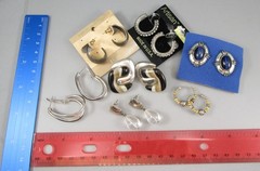 Vtg Mod Retro Varying Colors & Multi Styles LOT of 7 Post Pierced Earrings 151Y