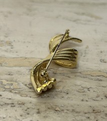 Vintage Gold Tone Brooch Pin 1980’s Abstract 3.25″