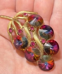 Vintage Watermelon Rivoli Rhinestone Leaf Brooch Gold Tone Pink Aurora Borealis