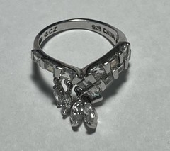 Vtg Ross Simons Sterling Silver White CZ Stone Dangle Charm 925 Ring Size 6