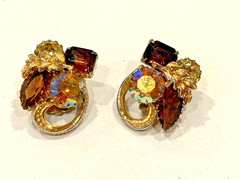 VINTAGE TOPAZ AMBER BROWN YELLOW NAVETTE AB RHINESTONE LEAF Clip On Earrings