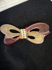 RARE Vintage Bakelite Amber Carved Bow Pin Brooch 3.25”