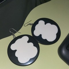 Vintage Y2K Dangle Earrings No Name Brand Own It