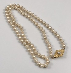 Vintage Champagne Knotted Faux Pearl Flower Clasp Long Necklace 30 In. #1028