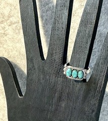 Vintage 1976 Avon Desert Azure Ring Faux Turquoise Cabochons Silver Tone SZ 5.25