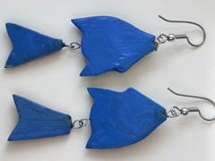 VTG Dangle Fish Earrings Hand-Painted Wood Silver-tone Metal Tropical Blue 3”L
