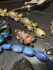 Vintage Jewelry Scrap Lot Repair Craft Harvest Rhinestone Beads Brooches 50+