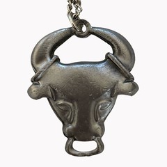 Vintage 1970s Buffalo head Pendant Neck Chain Necklace 18”