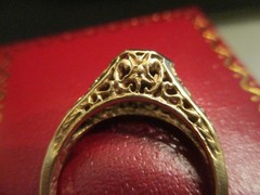 VINTAGE 10K YELLOW/WHITE GOLD DIAMOND FLORAL FILIGREE DOME RING Sz 6.25 – 2.88g