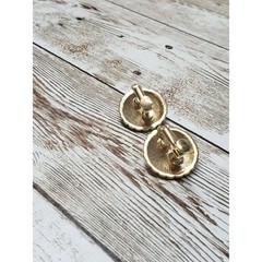 Vintage Screw On Earrings – Gold Tone Red Center Round Circle 0.75″