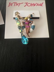 Betsey Johnson Pool Party Earrings and Ring Size 7 Stretchable – Rare – G2