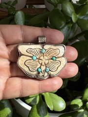 Vintage & Hand Carved Bone With Turquoise Butterfly Pendant Set In Silver 27gram