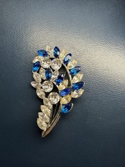 Vintage Mid-Century Rhinestone Brooches +free Gift