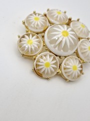 Vintage White Plastic Flower Brooch Lucite Circles Hippy Retro Daisy 60s 70s