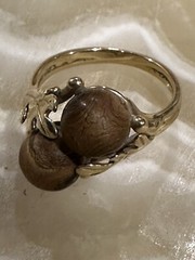 Vintage 14 Kt Solid Gold Acorn Leaf Wood Ring Sz 7
