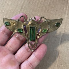 Art Nouveau Deco Egyptian Revival Winged Scarab Brass Green Stones Brooch Pin