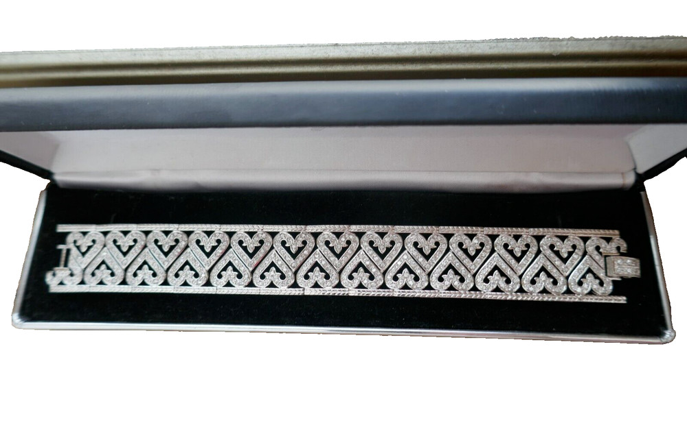 Sterling Silver 21mm Wide Bracelet Pave’ Hearts w Clear CZs 7″ Long in Black Box
